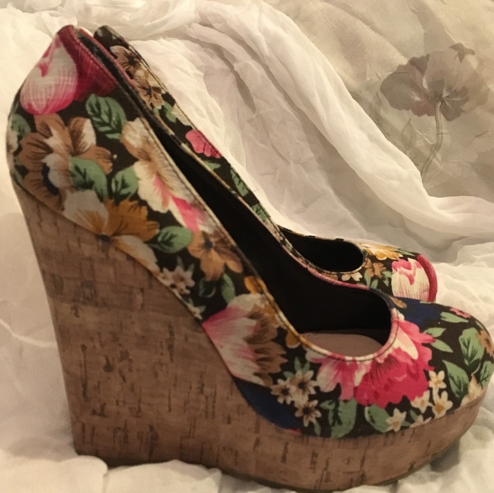 Cork Wedges with Beautiful Flower Pattern